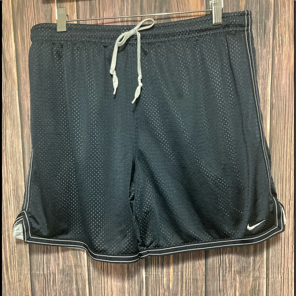 Vintage Nike Womens Polyester Casual Athletic Basketball Shorts - Size L 12-14